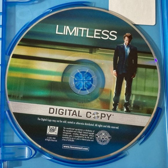 Limitless (Blu-ray Disc, 2011, 2-Disc Set, Unrated Includes Digital Copy) - Picture 3 of 6